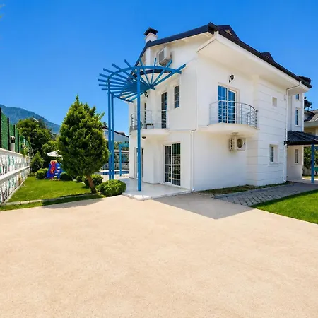 Villa Fergana *